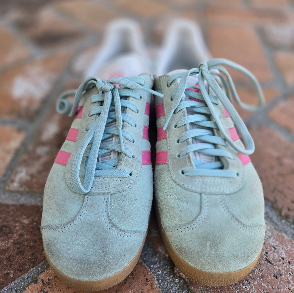 adidas Women's Gazelle - Picture 2 of 5